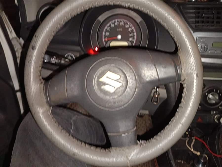 Suzuki Alto 2014 image de voiture #16