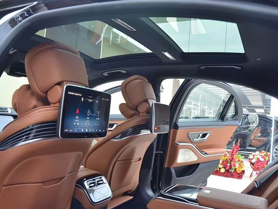 Mercedes-Benz S Class 2024 immagine di auto #16