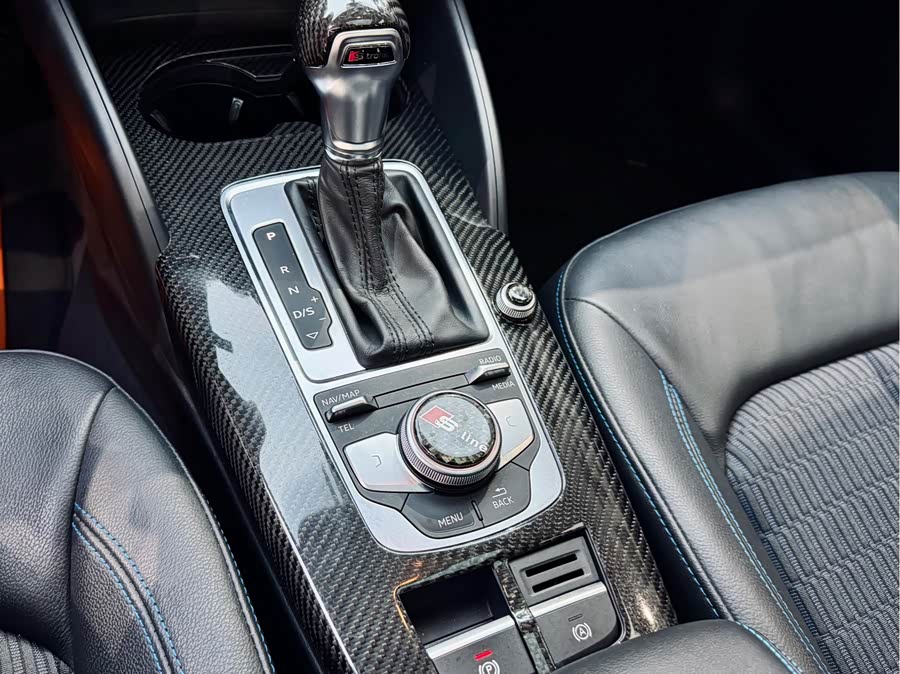 Audi A3 2019 car image #16