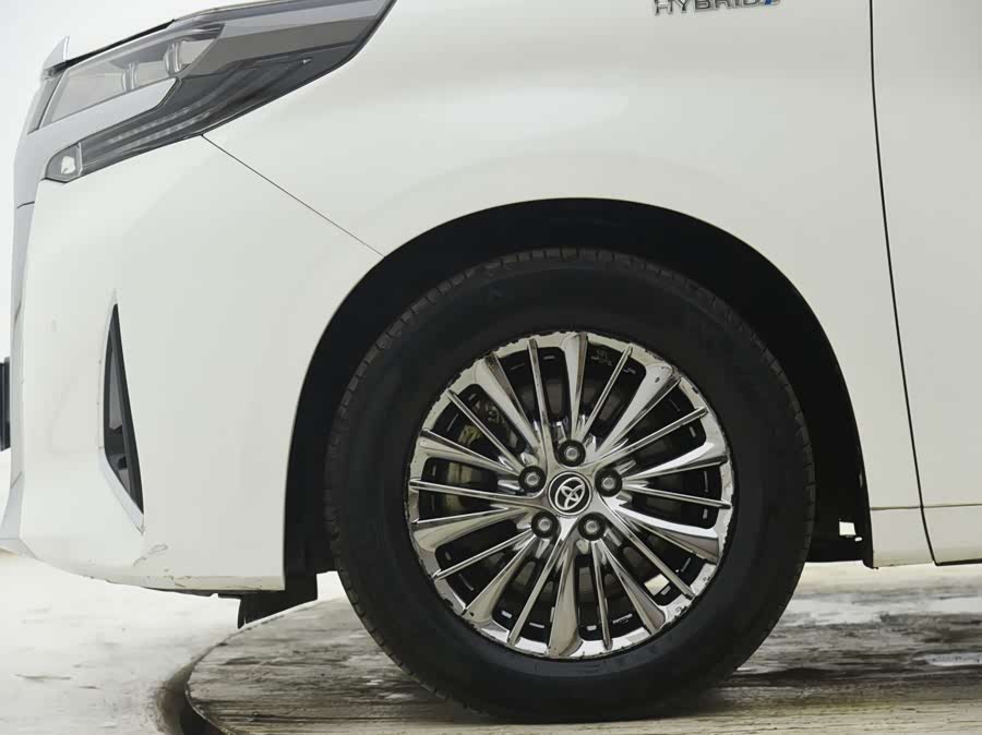 Toyota Alphard 2020 car image #16