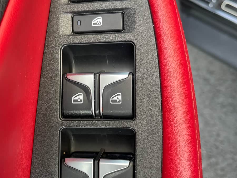 Changan UNI-T 2020 car image #16