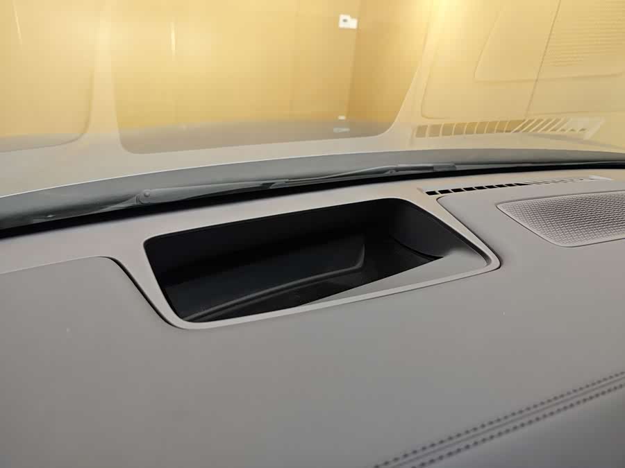 BYD SongL DM-i 2025 car image #16