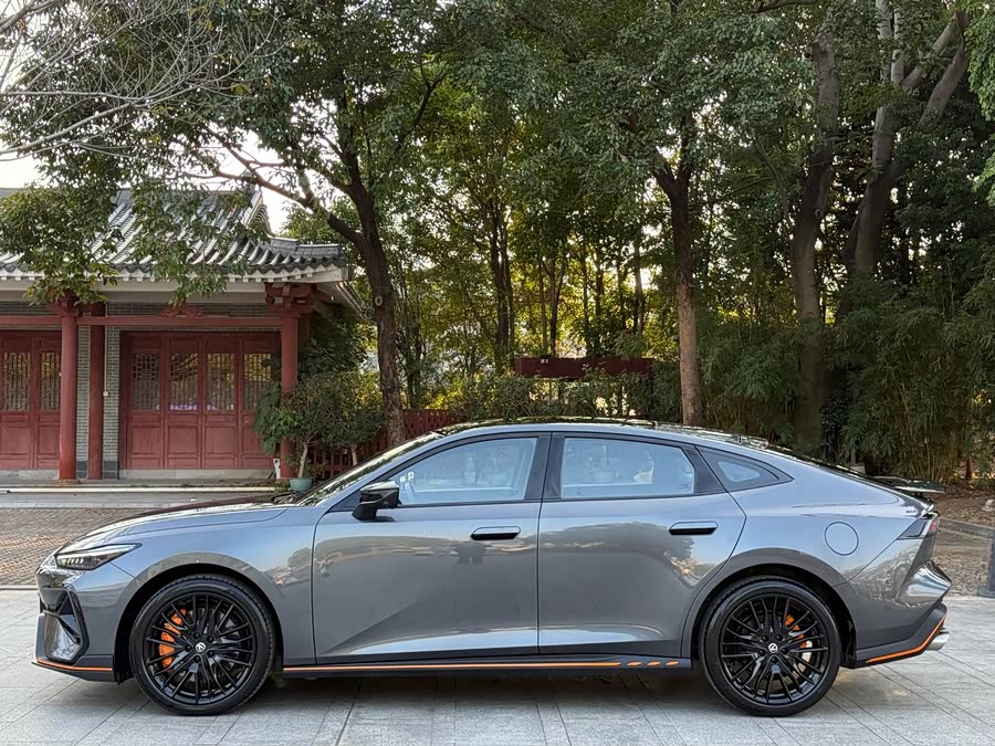 Changan UNI-V 2025 #16 Changan UNI-V 2025 immagine di auto #16