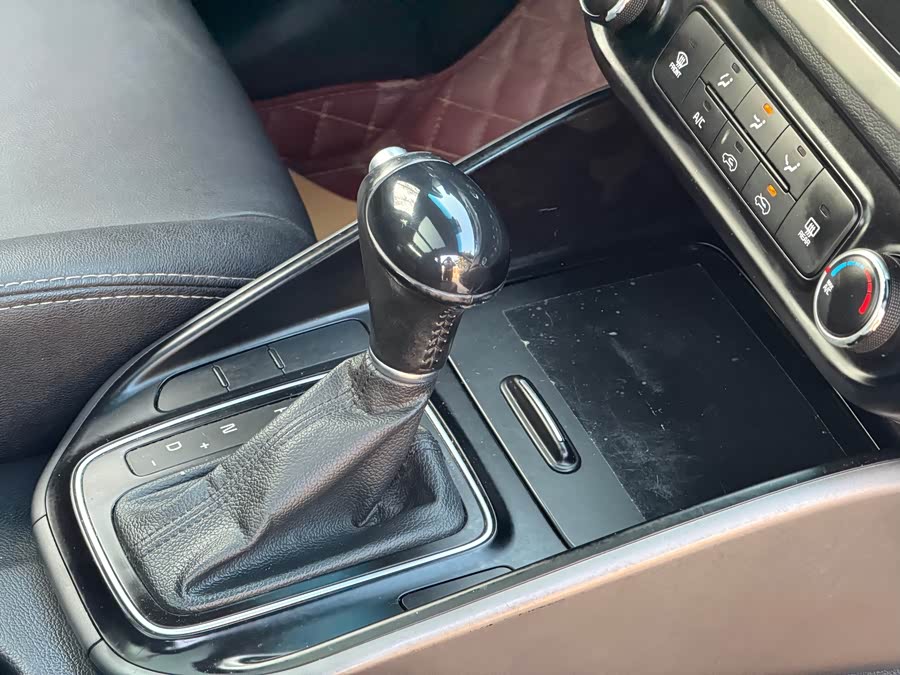 Kia Carens 2016 immagine di auto #16