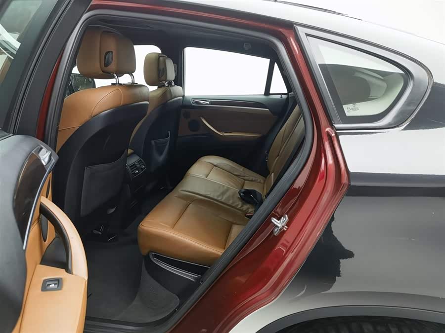 BMW 2012 car image #16