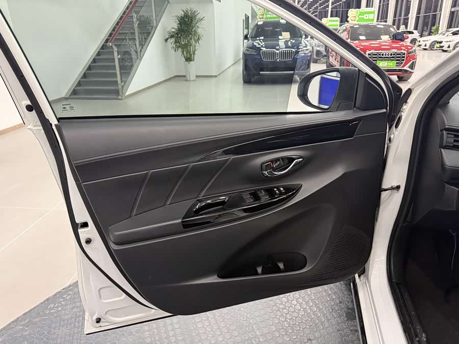 Hyundai Elantra 2023 car image #16