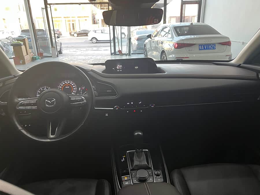 Mazda CX-30 2022 car image #16