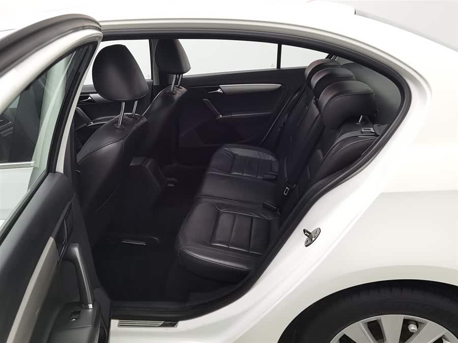 Volkswagen Lavida 2014 car image #16