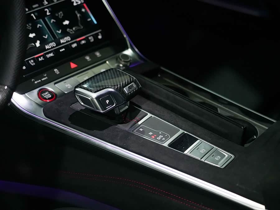 Audi RS 7 2021 car image #16