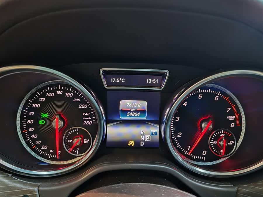 Mercedes-Benz GLE Class 2018 #16 Mercedes-Benz GLE Class 2018 car image #16