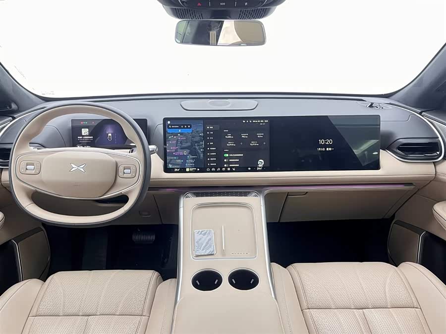 Xpeng G9 2025 صورة سيارة #16