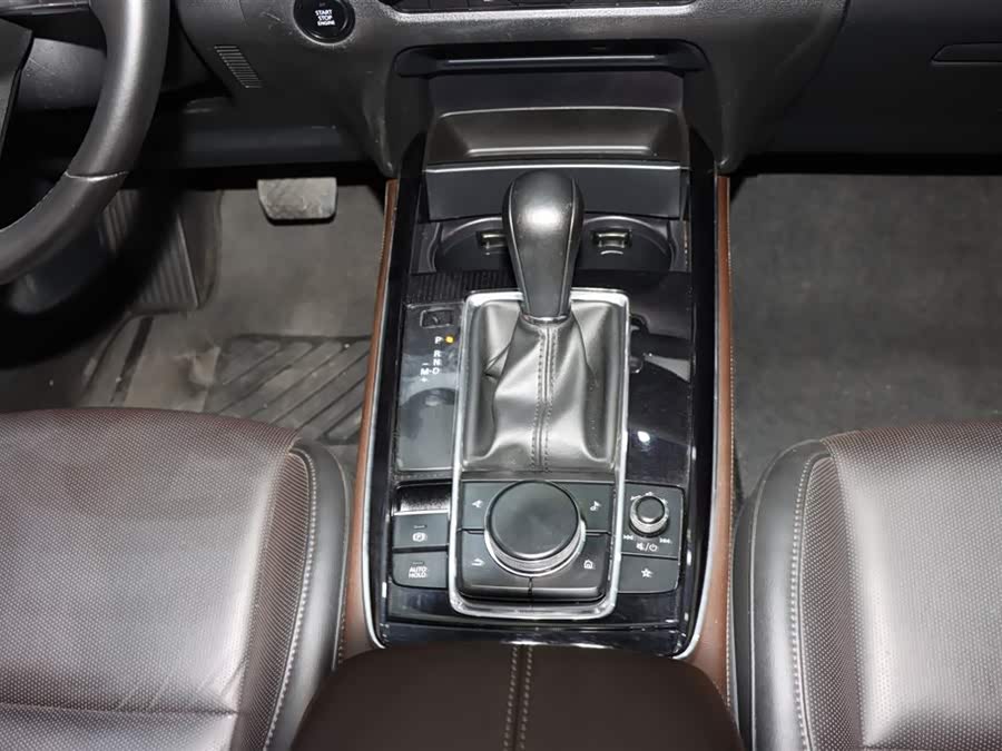 Mazda CX-30 2022 car image #16