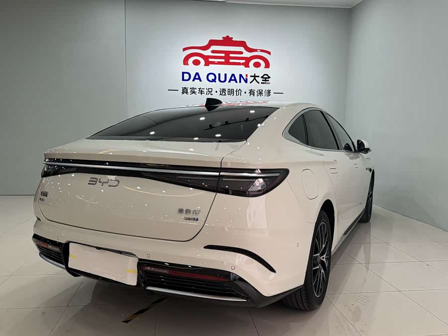 BYD Seal 07 DM-i 2025 car image #16