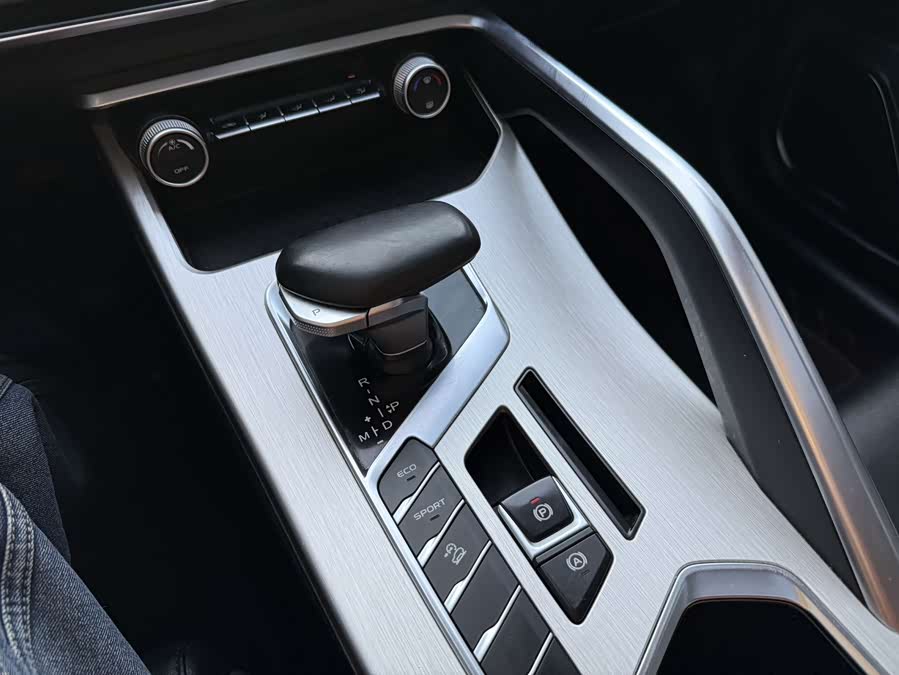 GEELY Coolray 2021 #16 GEELY Coolray 2021 car image #16
