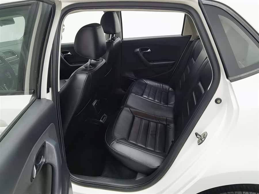 Volkswagen Polo 2013 immagine di auto #16