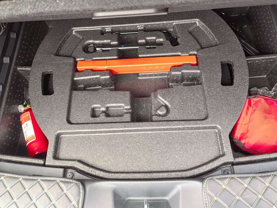 Changan UNI-K 2024 immagine di auto #16