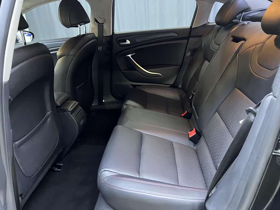 Citroen C5 2016 car image #16