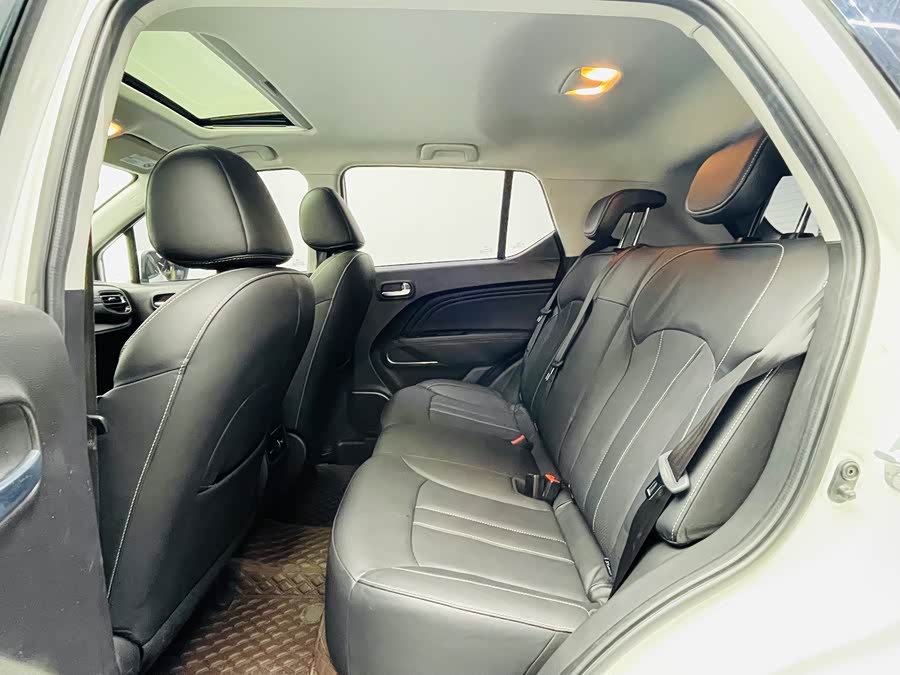 GAC Trumpchi GS3 2023 car image #16