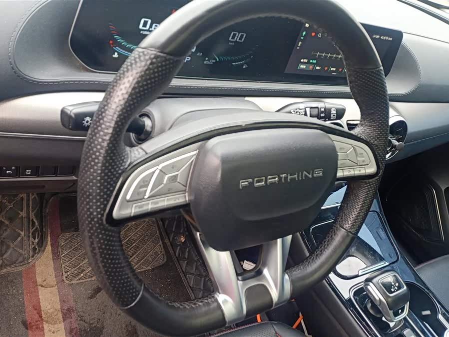 Forthing T5 EVO 2022 car image #16