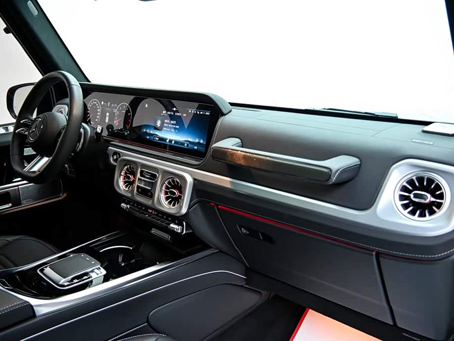 Mercedes-Benz G Class 2024 изображение автомобиля #16