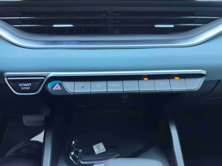 GEELY Emgrand S 2022 immagine di auto #16