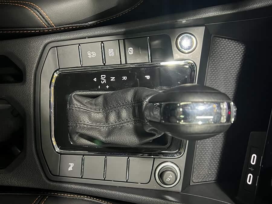 Volkswagen Bora 2022 imagem de carro #16