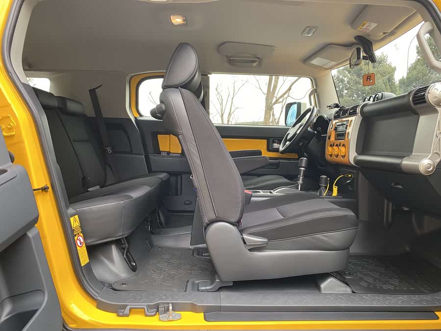 Toyota FJ Cruiser 2019 car image #16
