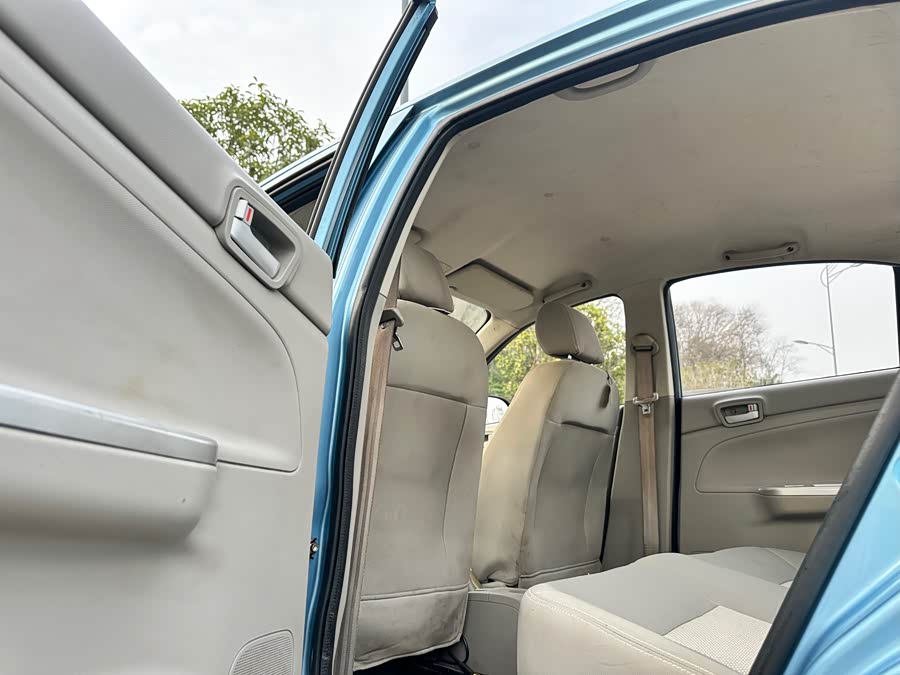 Changan Alsvin V3 2014 car image #16