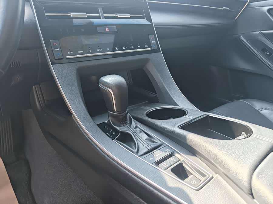 Toyota Avalon 2021 immagine di auto #16