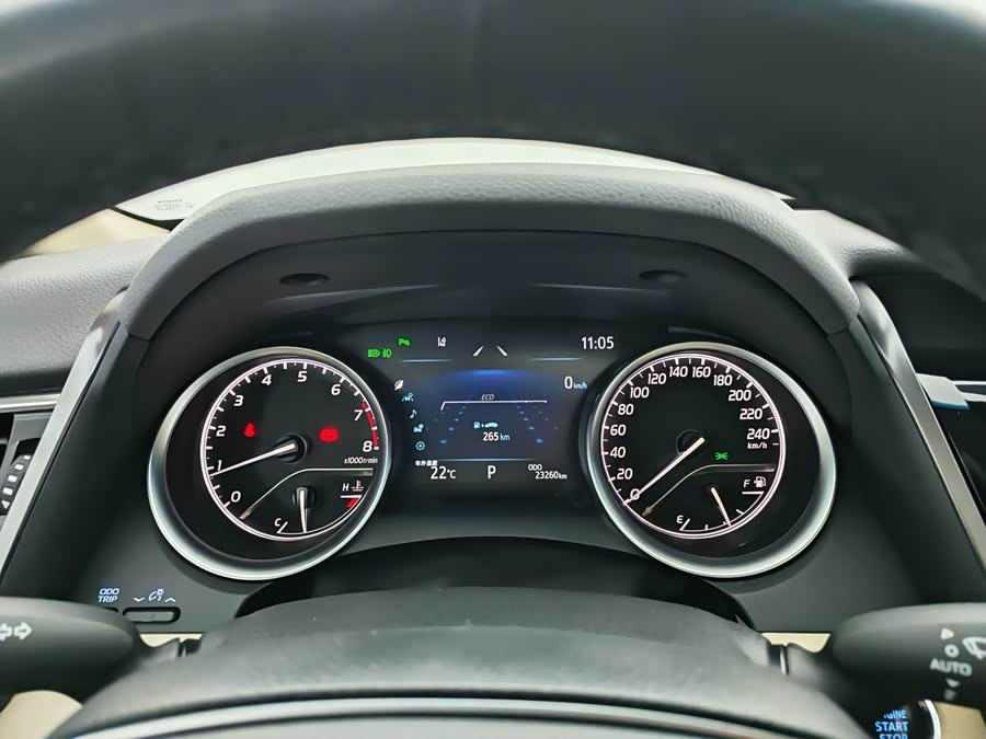 Toyota Camry 2023 immagine di auto #16