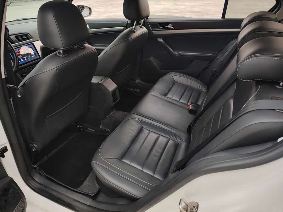 Volkswagen Lavida 2018 #16 Volkswagen Lavida 2018 car image #16