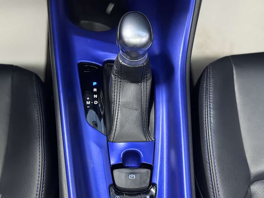 Toyota C-HR 2019 imagem de carro #16