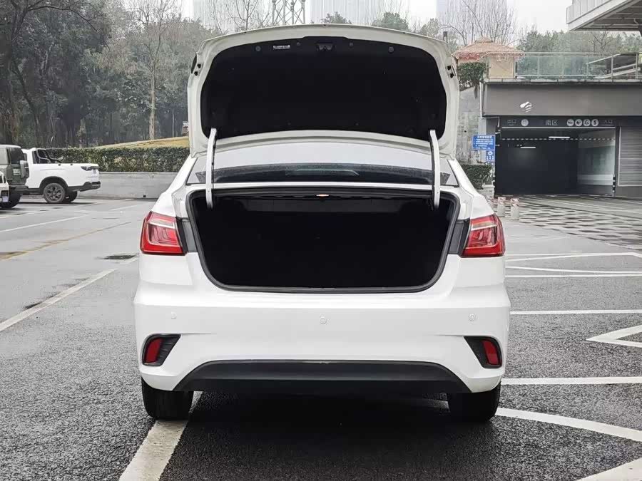 Changan Eado DT 2018 #16 Changan Eado DT 2018 car image #16