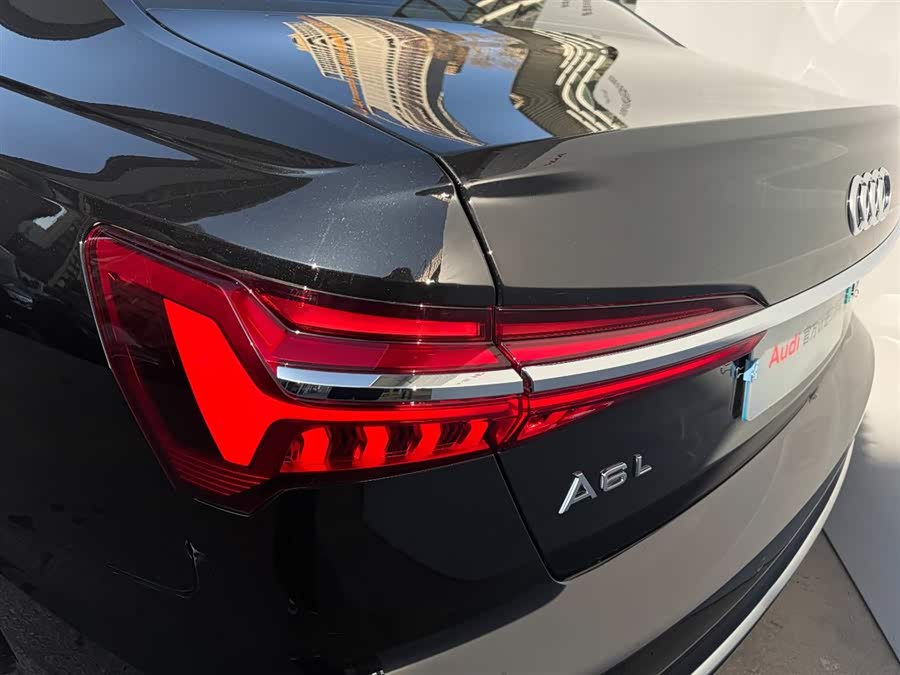 Audi A6L 2023 car image #16