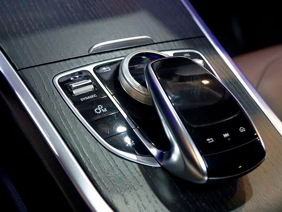 Mercedes-Benz G Class 2024 immagine di auto #16