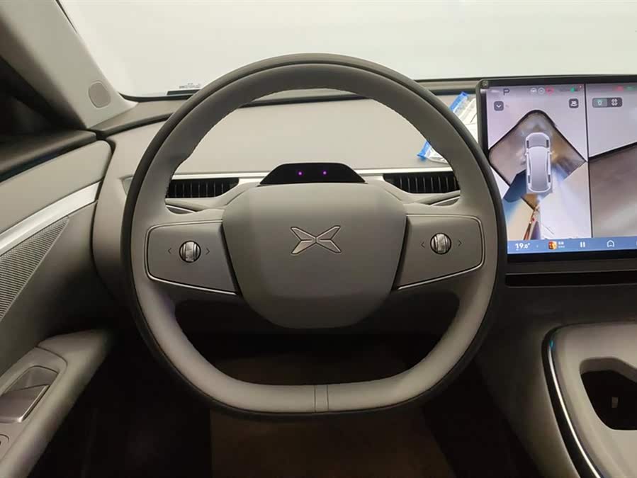 Xpeng 2025 car image #16