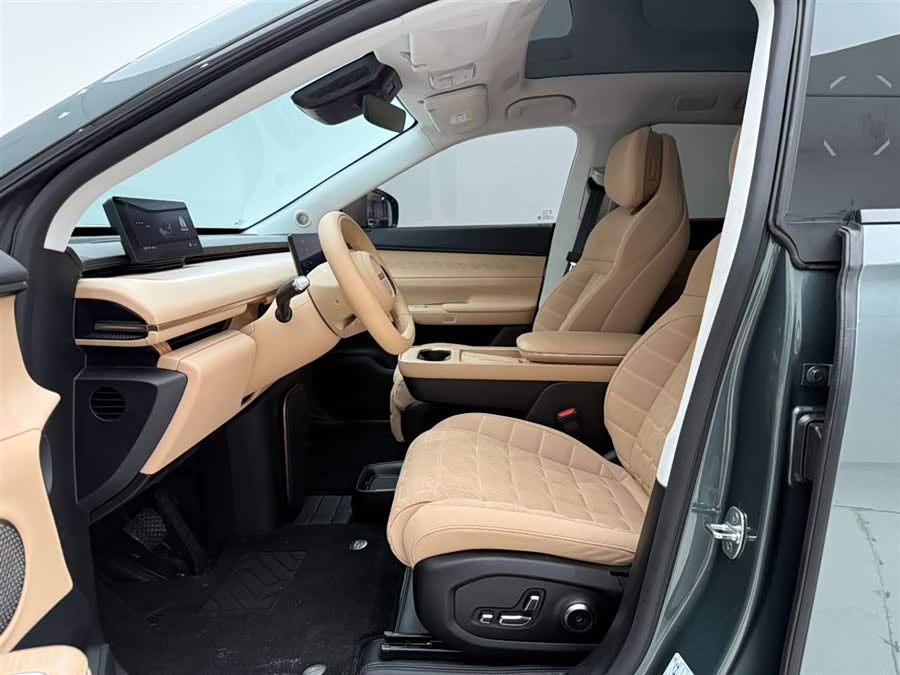 Exceed Stellar Era ET 2025 car image #16