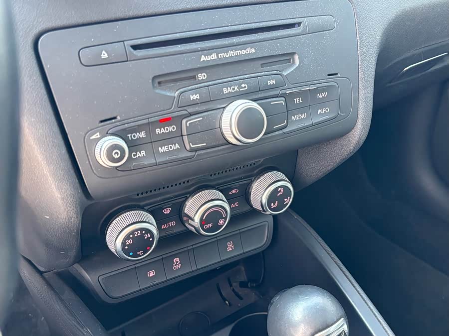 Audi A1 2014 car image #16