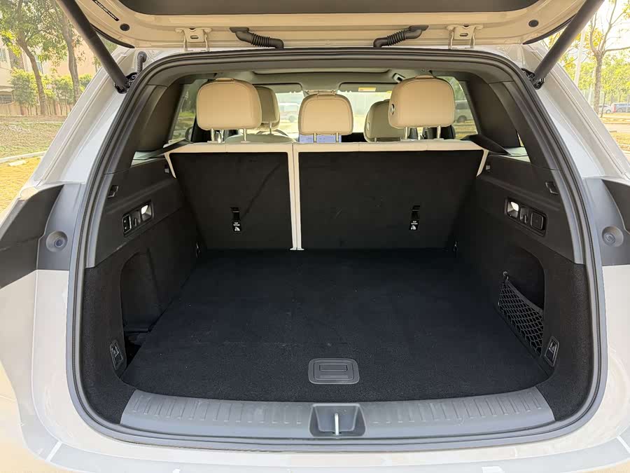 Li L6 2024 صورة سيارة #16