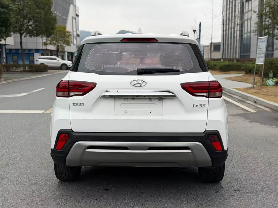Hyundai ix35 2019 car image #16