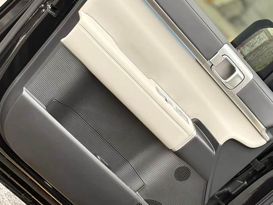 FangChengBao Tiger 7 2025 car image #16