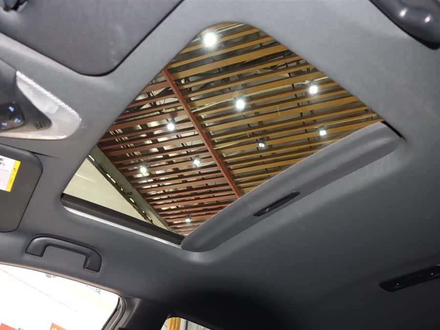 Toyota C-HR 2021 immagine di auto #16