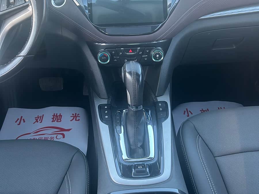 Chevrolet Malibu 2018 immagine di auto #16