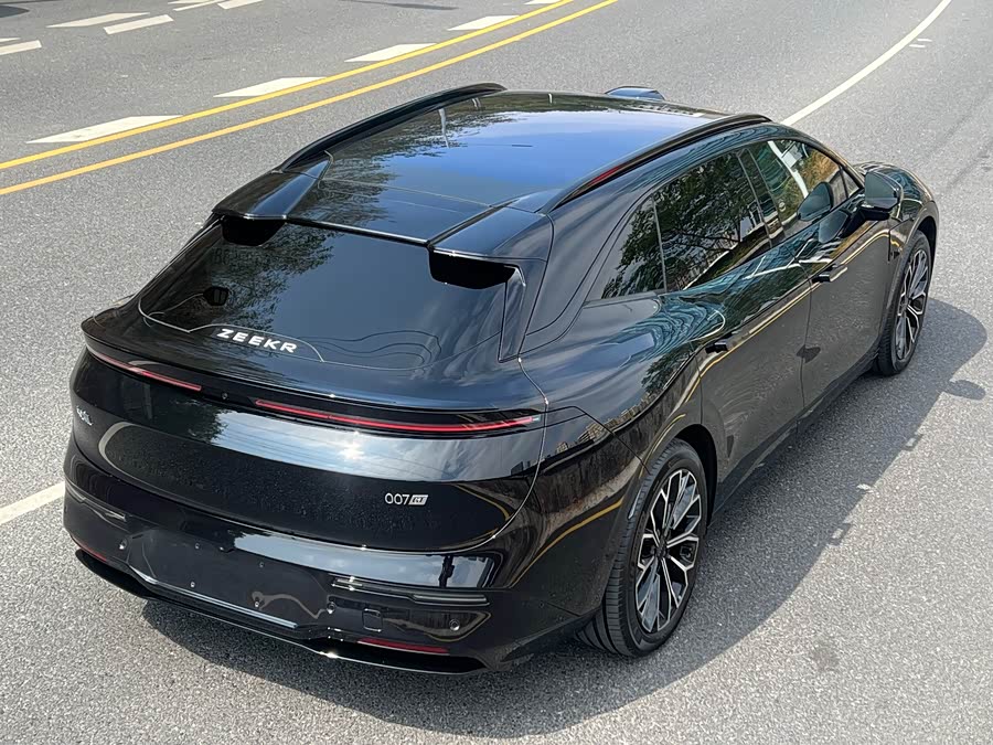 极氪 极氪007 2025 汽车图片 #16