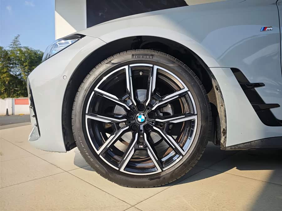 BMW 4 Series 2023 car image #16