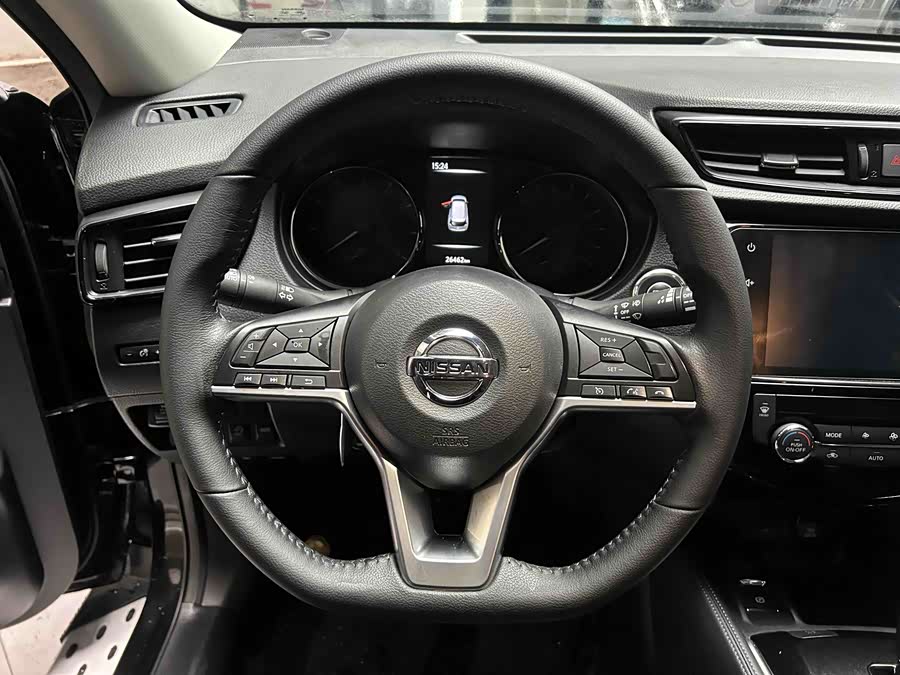 Nissan X-Trail 2023 immagine di auto #16