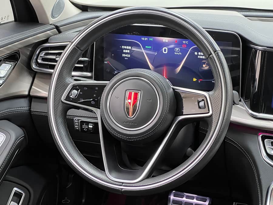 HongQi H9 2021 car image #16