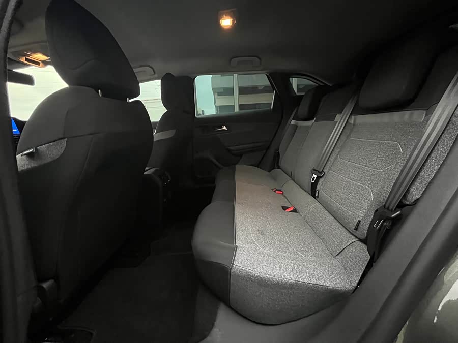 Citroen C5 X 2024 car image #16