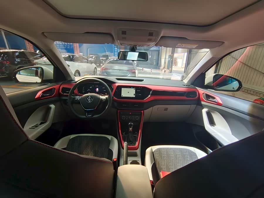 Volkswagen T-Cross 2023 car image #16