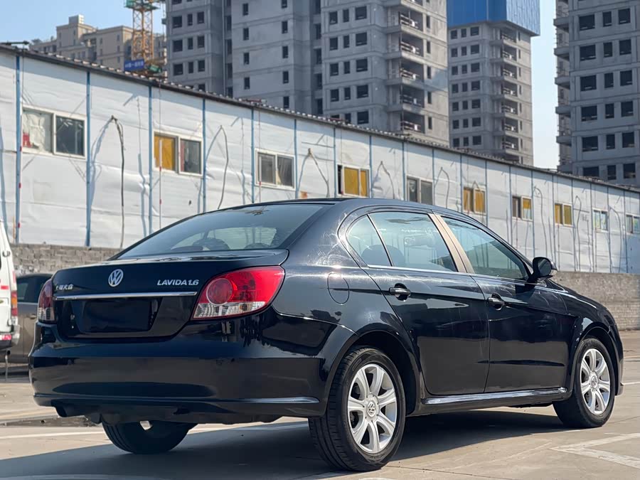 Volkswagen Lavida 2014 car image #16